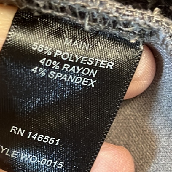 Like new Sabie Black texture print zip front bomber jacket - Picture 5 of 8